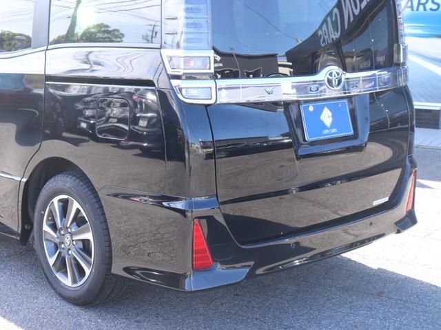 ヴォクシー ZS 煌II ワンオーナー後期モデル セーフティセンス両側電動ドアLEDヘッド社外ナビBカメラ地デジBT音楽 革巻きHクルーズコントロール ステアリングリモコン リアオートエアコンDバイザPガラス純正16AW(17枚目)