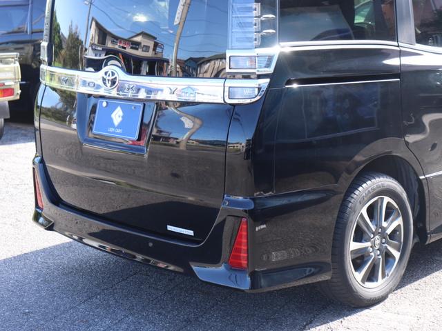 ヴォクシー ZS 煌II ワンオーナー後期モデル セーフティセンス両側電動ドアLEDヘッド社外ナビBカメラ地デジBT音楽 革巻きHクルーズコントロール ステアリングリモコン リアオートエアコンDバイザPガラス純正16AW(18枚目)