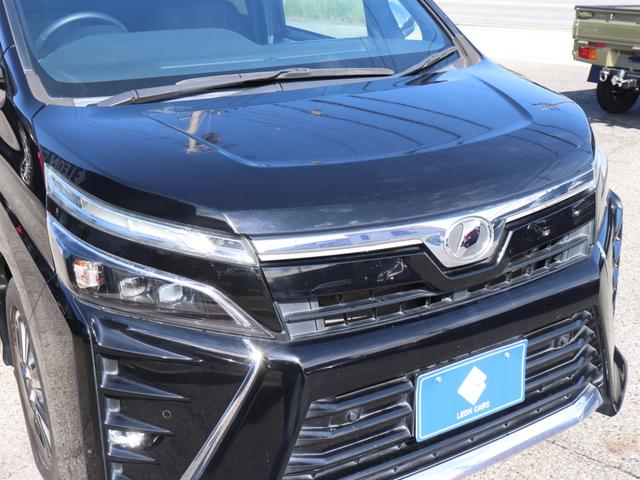 ヴォクシー ZS 煌II ワンオーナー後期モデル セーフティセンス両側電動ドアLEDヘッド社外ナビBカメラ地デジBT音楽 革巻きHクルーズコントロール ステアリングリモコン リアオートエアコンDバイザPガラス純正16AW(19枚目)