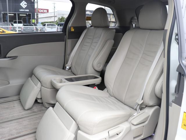 TOYOTA ESTIMA HYBRID G LEATHER PACKAGE