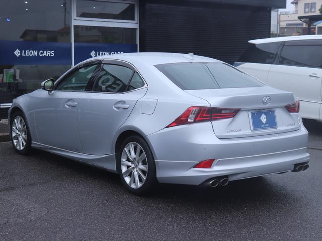 IS IS250 バージョンL LEDヘッド レザーシート シートヒーター ベンチレーション パワーシート モデリスタサイドリアエアロマフラー純正ナビバックカメラ 地デジ スマートキー パドルシフト クリアランスソナー スペアタイヤ(8枚目)