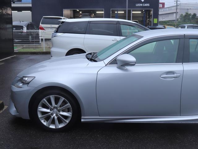 IS IS250 バージョンL LEDヘッド レザーシート シートヒーター ベンチレーション パワーシート モデリスタサイドリアエアロマフラー純正ナビバックカメラ 地デジ スマートキー パドルシフト クリアランスソナー スペアタイヤ(11枚目)