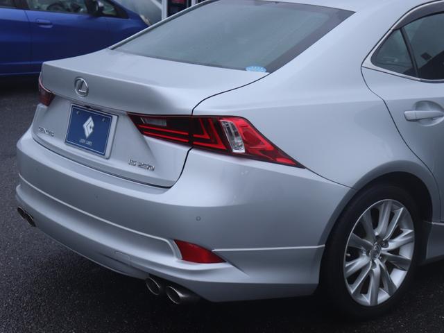 IS IS250 バージョンL LEDヘッド レザーシート シートヒーター ベンチレーション パワーシート モデリスタサイドリアエアロマフラー純正ナビバックカメラ 地デジ スマートキー パドルシフト クリアランスソナー スペアタイヤ(18枚目)