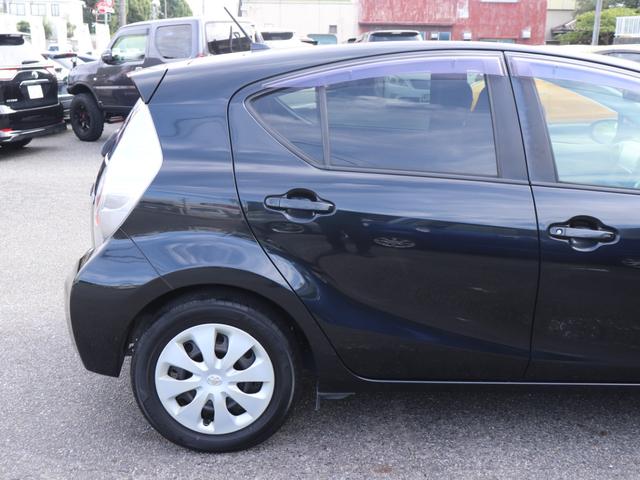 アクア S LEDヘッド純正ナビBカメラETCスマートキー シートヒーター ドライブレコーダー フルセグTV Bluetooth音楽 スペアタイヤ CD/DVD再生 プッシュスタート ステアリングリモコン(15枚目)