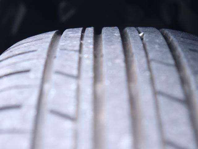 アクア S LEDヘッド純正ナビBカメラETCスマートキー シートヒーター ドライブレコーダー フルセグTV Bluetooth音楽 スペアタイヤ CD/DVD再生 プッシュスタート ステアリングリモコン(24枚目)