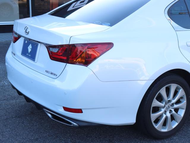 ＧＳ ＧＳ２５０　Ｉパッケージ　レザーシート純正ＳＤナビＢカメラ地デジＢＴ音楽スマートキーＨＩＤヘッドＦフォグ純正１７インチＡＷパワーシート前席シートヒーター＆ベンチレーション運転席シートメモリー革巻きＨステコン電動チルト　クルコン（18枚目）