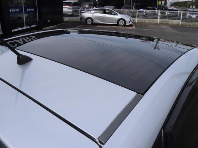 プリウス Ｇ　サンルーフ＆ソーラーパネル純正ＨＤＤナビＢカメラ地デジＢＴ音楽スマートキー　ビルトインＥＴＣ革巻きＨステアリングリモコン　クルーズコントロール　コンライトＦフォグＤバイザＲスモークＥＮＫＥＩ１７ＡＷ（12枚目）