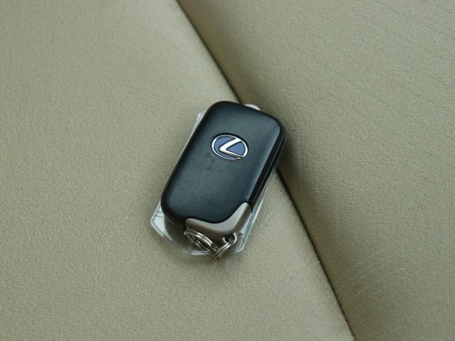 HS HS250h バージョンS ワンオーナーLEDヘッド純正HDDナビF&Bカメラ地デジBT音楽スマートキー クリアランスソナー ヘッドライトウォッシャー革巻きHクルーズコントロール ステアリングリモコン前席パワーシート純正18AW(39枚目)