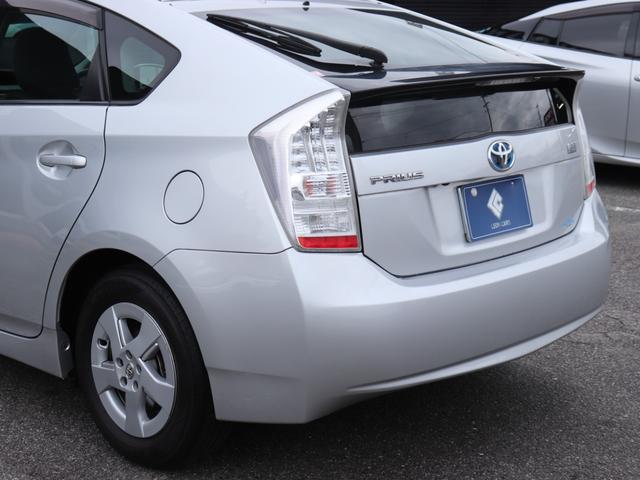 プリウス G 純正HDDナビBカメラ地デジ音楽録音クルーズコントロール スマートキー ビルトインETC ステアリングリモコン コンライトAA/Cフォグランプ ドアバイザ純正15AWトノカバーDVD/CD/AUX再生(17枚目)