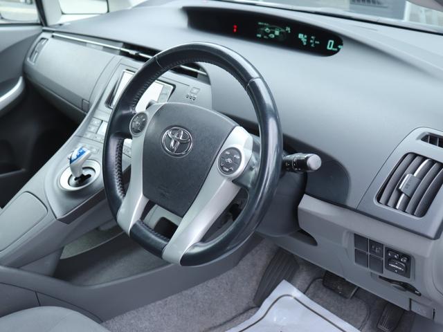 プリウス G 純正HDDナビBカメラ地デジ音楽録音クルーズコントロール スマートキー ビルトインETC ステアリングリモコン コンライトAA/Cフォグランプ ドアバイザ純正15AWトノカバーDVD/CD/AUX再生(28枚目)