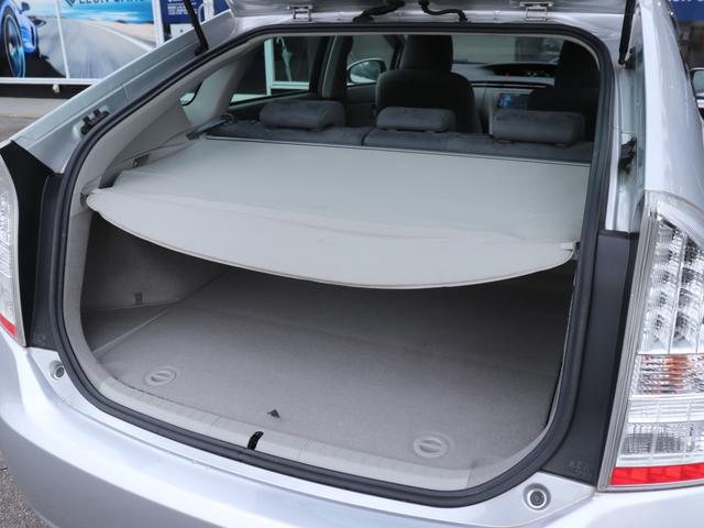 プリウス G 純正HDDナビBカメラ地デジ音楽録音クルーズコントロール スマートキー ビルトインETC ステアリングリモコン コンライトAA/Cフォグランプ ドアバイザ純正15AWトノカバーDVD/CD/AUX再生(36枚目)