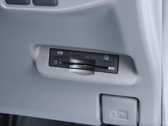 プリウス G 純正HDDナビBカメラ地デジ音楽録音クルーズコントロール スマートキー ビルトインETC ステアリングリモコン コンライトAA/Cフォグランプ ドアバイザ純正15AWトノカバーDVD/CD/AUX再生(43枚目)