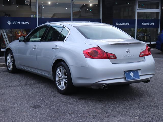 スカイライン 250GT ハーフレザーシート純正ナビBカメラ地デジBT音楽インテリキーHIDヘッドFフォグDバイザ純正17インチAWビルトインETC革巻きHステアリングリモコン前席パワーシート前後ドライブレコーダー(8枚目)