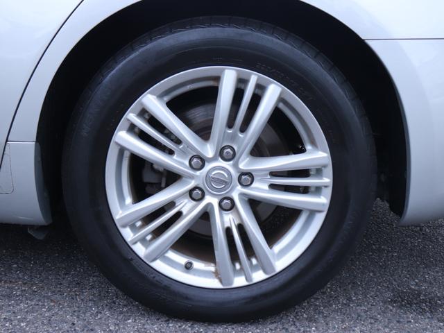 スカイライン 250GT ハーフレザーシート純正ナビBカメラ地デジBT音楽インテリキーHIDヘッドFフォグDバイザ純正17インチAWビルトインETC革巻きHステアリングリモコン前席パワーシート前後ドライブレコーダー(23枚目)