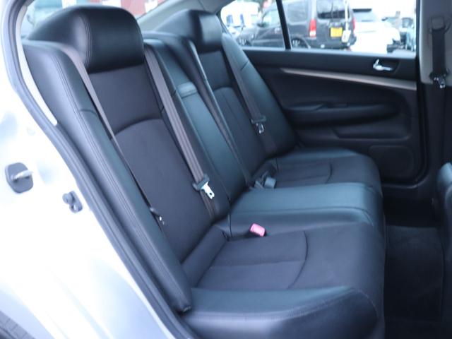 スカイライン 250GT ハーフレザーシート純正ナビBカメラ地デジBT音楽インテリキーHIDヘッドFフォグDバイザ純正17インチAWビルトインETC革巻きHステアリングリモコン前席パワーシート前後ドライブレコーダー(34枚目)