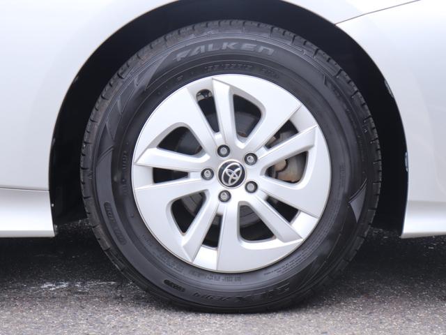 プリウス S レンタカーアップ セーフティセンスLEDヘッド社外メモリーナビBカメラ地デジBT音楽スマートキーDバイザ純正15AWビルトインETCレーダークルコン社外コンビHステアリングリモコン オートハイビーム(22枚目)