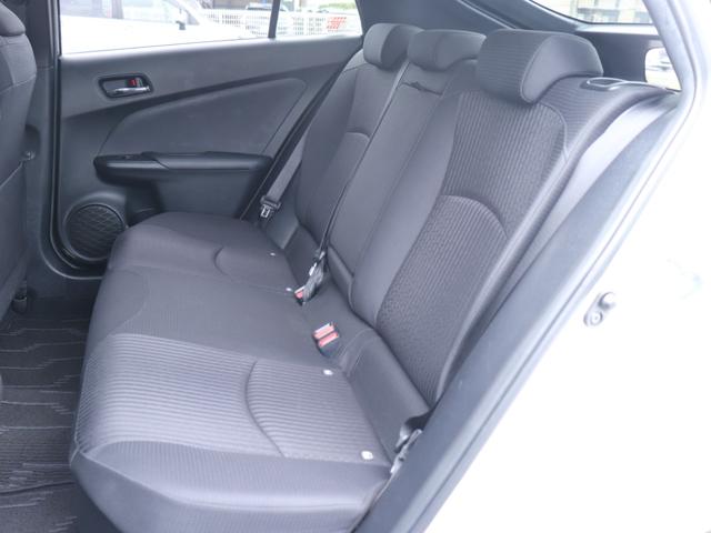 プリウス S レンタカーアップ セーフティセンスLEDヘッド社外メモリーナビBカメラ地デジBT音楽スマートキーDバイザ純正15AWビルトインETCレーダークルコン社外コンビHステアリングリモコン オートハイビーム(32枚目)