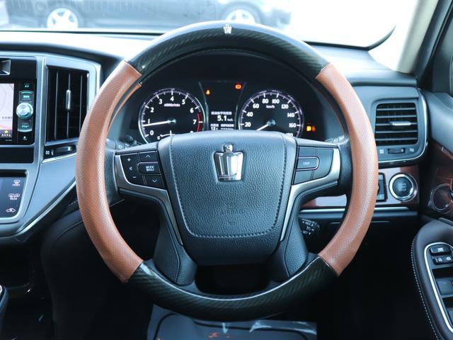 クラウン ロイヤル　社外メモリーナビＢカメラ地デジＢＴ音楽スマートキーＨＩＤヘッドＦフォグ社外１８インチＡＷプッシュスタートＲスモークＥＴＣコンライト（34枚目）