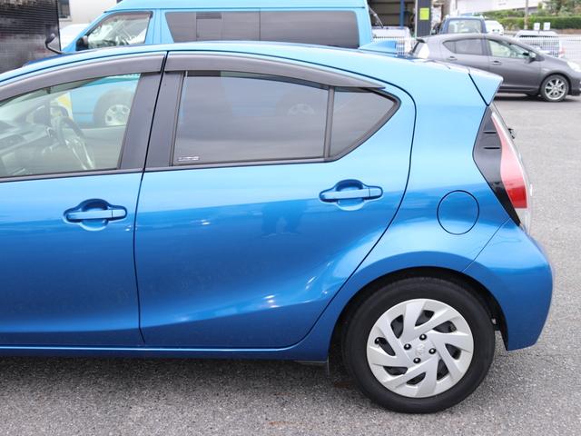 アクア Ｓ　ワンオーナー　中期モデルＥＴＣ　セーフティーセンスＬＤＡ　ＰＣＳオートハイビーム純正１５ＳＷプッシュスタート　スマートキー　ステコン　純正ＳＤナビＡＭ／ＦＭ　ＣＤ　ＢＴ　Ｂカメラ　ワンセグ（12枚目）