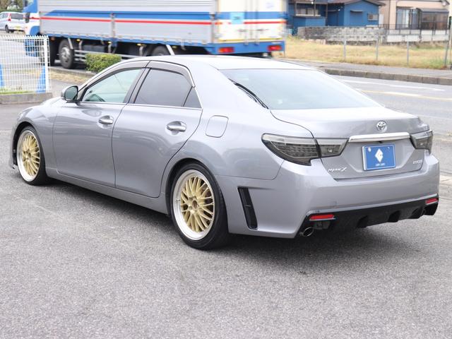 マークＸ ２５０Ｇ　リラックスセレクション　社外ヘッドＦフォグＤバイザＲスモーク社外ＬＥＤテールＧ’ｓルック風前後エアロバンパー社外１９ＡＷスマートキー　ビルトインＥＴＣステコン前席パワーシート社外前後ドラレコ社外ディスプレイオーディオＢカメラ（8枚目）