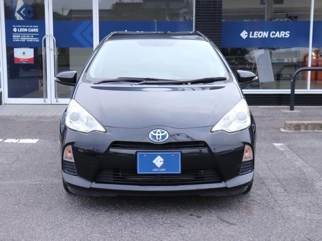 アクア Ｓ　アルパインＳＤナビＢカメラ地デジＢＴ音楽スマートキーＥＴＣステコン　オートエアコン　ドアミラーウインカー　ドアバイザ　プライバシーガラス純正１５ＳＷ（9枚目）