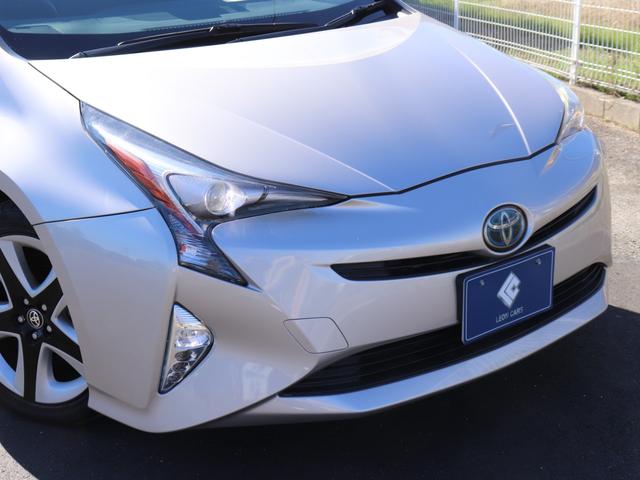 プリウス 　セーフティセンス合成皮革シートＬＥＤヘッド純正９型ＳＤナビＢカメラ地デジＢＴ音楽プリクラッシュ　レーダークルコン　オートハイビーム前席シートヒーター革巻きＨステアリングリモコン純正ドライブレコーダー（20枚目）