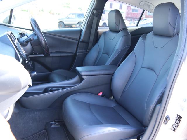 プリウス 　セーフティセンス合成皮革シートＬＥＤヘッド純正９型ＳＤナビＢカメラ地デジＢＴ音楽プリクラッシュ　レーダークルコン　オートハイビーム前席シートヒーター革巻きＨステアリングリモコン純正ドライブレコーダー（31枚目）