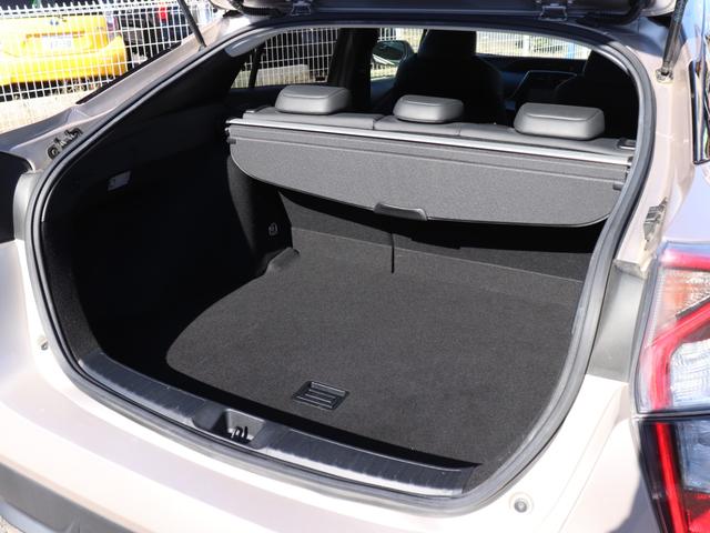 プリウス 　セーフティセンス合成皮革シートＬＥＤヘッド純正９型ＳＤナビＢカメラ地デジＢＴ音楽プリクラッシュ　レーダークルコン　オートハイビーム前席シートヒーター革巻きＨステアリングリモコン純正ドライブレコーダー（35枚目）