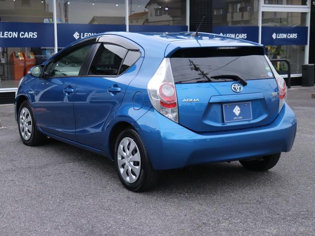 アクア Ｓ　純正ＳＤナビＢカメラ地デジＢＴ音楽スマートキー　プッシュスタート　オートエアコン　ライトレベライザ　ドアバイザ　プライバシーガラス　コーナーポール純正１５ＳＷ（8枚目）