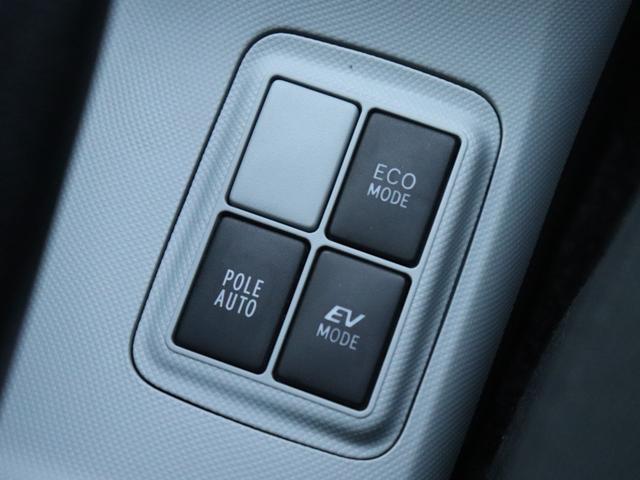 アクア Ｓ　純正ＳＤナビＢカメラ地デジＢＴ音楽スマートキー　プッシュスタート　オートエアコン　ライトレベライザ　ドアバイザ　プライバシーガラス　コーナーポール純正１５ＳＷ（38枚目）