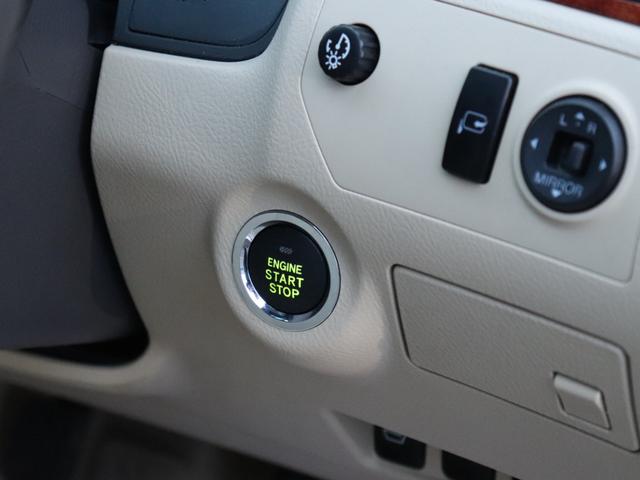 クラウン ロイヤルサルーンＧ　後期モデル純正ＨＤＤナビＢカメラ地デジ　クルーズコントロール前席パワーシート運転席シートメモリー後席電動リクライニング＆シェード革巻きＨ電動チルト　ステコンＨＩＤヘッドＦフォグＤバイザ純正１６ＡＷ（38枚目）