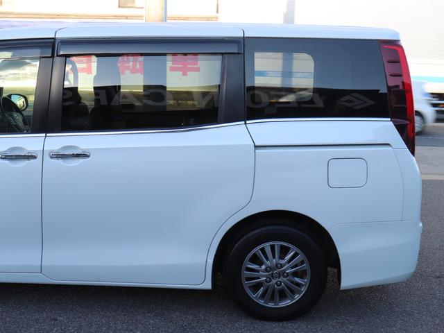 エスクァイア Ｇｉ　両側電動スライドドアＬＥＤヘッド合皮シート純正ナビ地デジＢＴ音楽ＦフォグＤバイザ純正１５ＡＷプッシュスタート　スマートキー　ビルトインＥＴＣウッドコンビＨステコン　クルコン前席シートヒーターＲクーラー（12枚目）