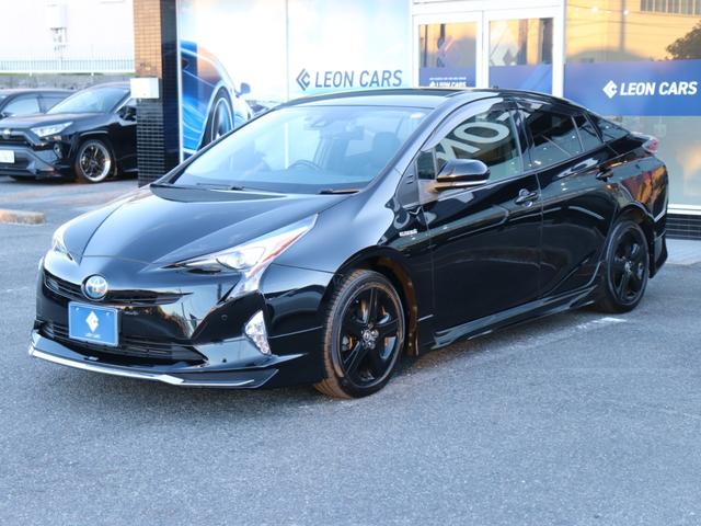 プリウス Ｓツーリングセレクション　モデリスタフルエアロ　セーフティセンスＬＥＤヘッド社外メモリーナビＢカメラ地デジＢＴ音楽ＡＣ１００Ｖスマートキー合皮シート前席シートヒーター純正１７ＡＷプッシュスタートＲフォグ革巻きＨステコンＥＴＣ（5枚目）