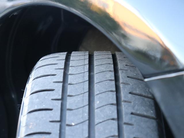 プリウス Ｓツーリングセレクション　モデリスタフルエアロ　セーフティセンスＬＥＤヘッド社外メモリーナビＢカメラ地デジＢＴ音楽ＡＣ１００Ｖスマートキー合皮シート前席シートヒーター純正１７ＡＷプッシュスタートＲフォグ革巻きＨステコンＥＴＣ（30枚目）