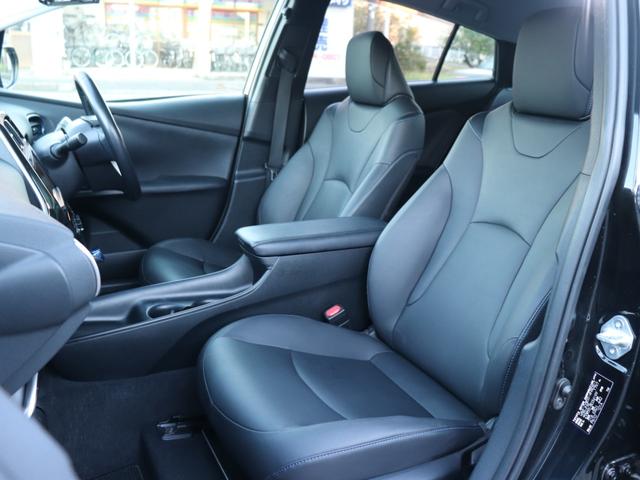 プリウス Ｓツーリングセレクション　モデリスタフルエアロ　セーフティセンスＬＥＤヘッド社外メモリーナビＢカメラ地デジＢＴ音楽ＡＣ１００Ｖスマートキー合皮シート前席シートヒーター純正１７ＡＷプッシュスタートＲフォグ革巻きＨステコンＥＴＣ（35枚目）