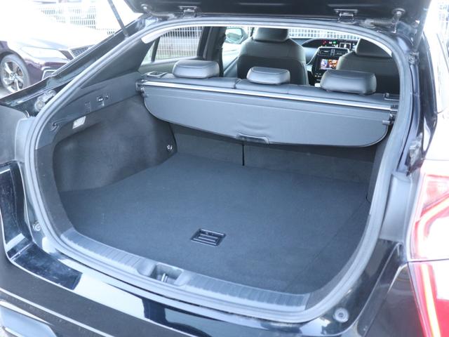 プリウス Ｓツーリングセレクション　モデリスタフルエアロ　セーフティセンスＬＥＤヘッド社外メモリーナビＢカメラ地デジＢＴ音楽ＡＣ１００Ｖスマートキー合皮シート前席シートヒーター純正１７ＡＷプッシュスタートＲフォグ革巻きＨステコンＥＴＣ（39枚目）