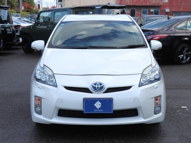 プリウス Sツーリングセレクション LEDヘッド 純正SDナビ地デジ 音楽録音 スマートキーETCステアリングリモコン コンライト オートエアコン フォグランプ ヘッドライトウォッシャー 社外17AWトノカバーCD/DVD/SD(9枚目)