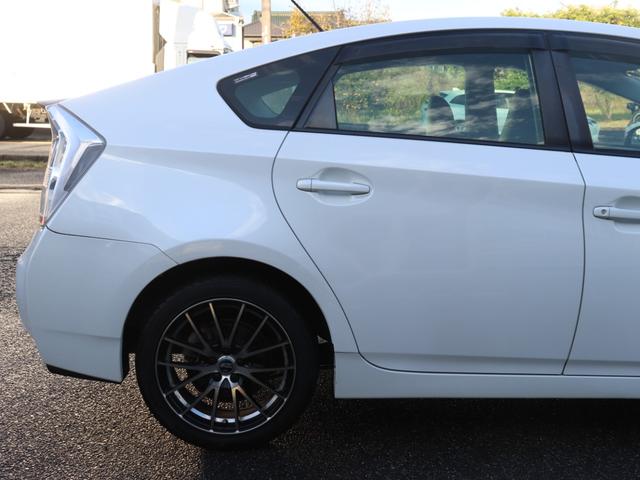 プリウス Sツーリングセレクション LEDヘッド 純正SDナビ地デジ 音楽録音 スマートキーETCステアリングリモコン コンライト オートエアコン フォグランプ ヘッドライトウォッシャー 社外17AWトノカバーCD/DVD/SD(13枚目)