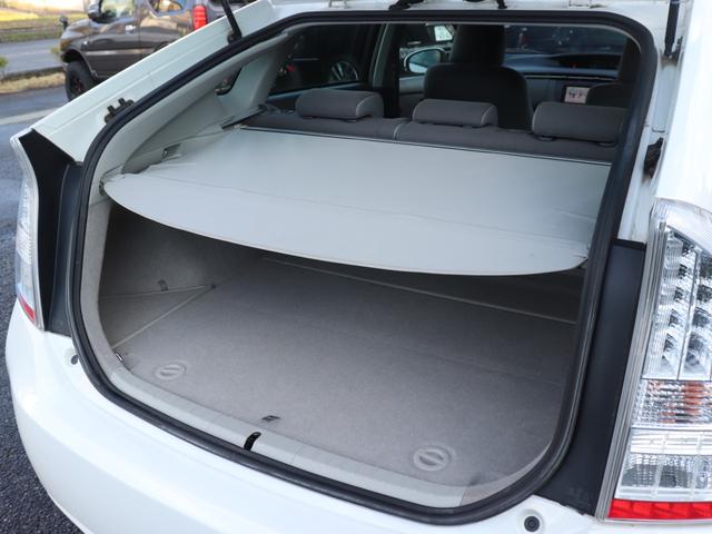 プリウス Sツーリングセレクション LEDヘッド 純正SDナビ地デジ 音楽録音 スマートキーETCステアリングリモコン コンライト オートエアコン フォグランプ ヘッドライトウォッシャー 社外17AWトノカバーCD/DVD/SD(35枚目)