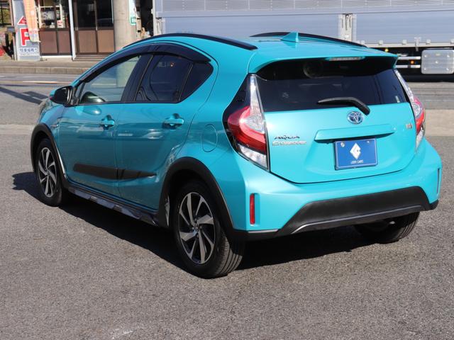 アクア クロスオーバー　セーフティセンス合成皮革シートＬＥＤヘッド純正ナビＢカメラ地デジＢＴ音楽スマートキー　ビルトインＥＴＣ革巻きＨステアリングリモコンＬＤＡオートハイビーム社外ドライブレコーダー　フォグランプ純正１６ＡＷ（8枚目）