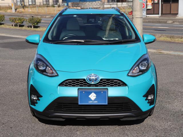 アクア クロスオーバー　セーフティセンス合成皮革シートＬＥＤヘッド純正ナビＢカメラ地デジＢＴ音楽スマートキー　ビルトインＥＴＣ革巻きＨステアリングリモコンＬＤＡオートハイビーム社外ドライブレコーダー　フォグランプ純正１６ＡＷ（9枚目）