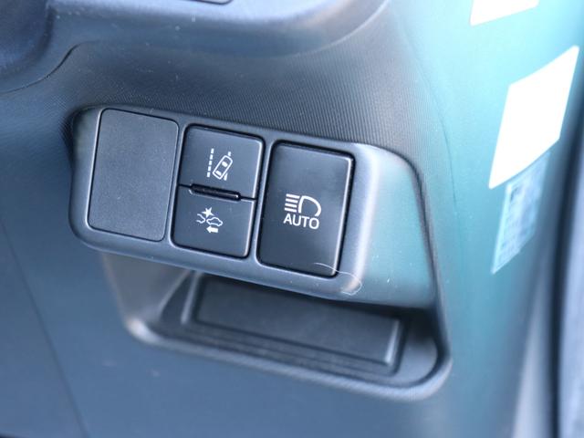 アクア クロスオーバー　セーフティセンス合成皮革シートＬＥＤヘッド純正ナビＢカメラ地デジＢＴ音楽スマートキー　ビルトインＥＴＣ革巻きＨステアリングリモコンＬＤＡオートハイビーム社外ドライブレコーダー　フォグランプ純正１６ＡＷ（39枚目）