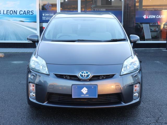 プリウス Ｓ　ＬＥＤエディション　ＬＥＤヘッドライト純正ナビ地デジＢｌｕｅｔｏｏｔｈ音楽ステアリングリモコン革巻きステアリング純正１５ＡＷドアバイザー　オートエアコン　フォグランプ　音楽録音（9枚目）