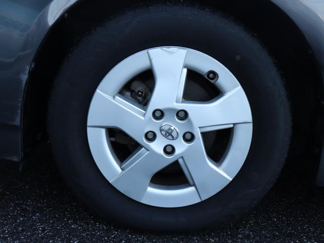 プリウス Ｓ　ＬＥＤエディション　ＬＥＤヘッドライト純正ナビ地デジＢｌｕｅｔｏｏｔｈ音楽ステアリングリモコン革巻きステアリング純正１５ＡＷドアバイザー　オートエアコン　フォグランプ　音楽録音（25枚目）