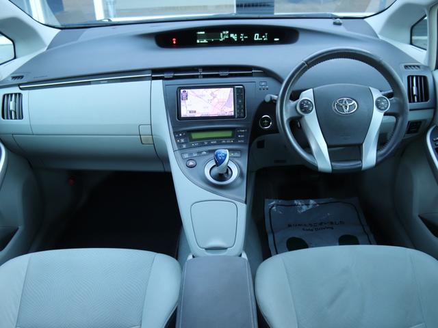 プリウス Ｓ　ＬＥＤエディション　ＬＥＤヘッドライト純正ナビ地デジＢｌｕｅｔｏｏｔｈ音楽ステアリングリモコン革巻きステアリング純正１５ＡＷドアバイザー　オートエアコン　フォグランプ　音楽録音（28枚目）