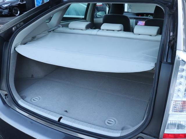 プリウス Ｓ　ＬＥＤエディション　ＬＥＤヘッドライト純正ナビ地デジＢｌｕｅｔｏｏｔｈ音楽ステアリングリモコン革巻きステアリング純正１５ＡＷドアバイザー　オートエアコン　フォグランプ　音楽録音（35枚目）