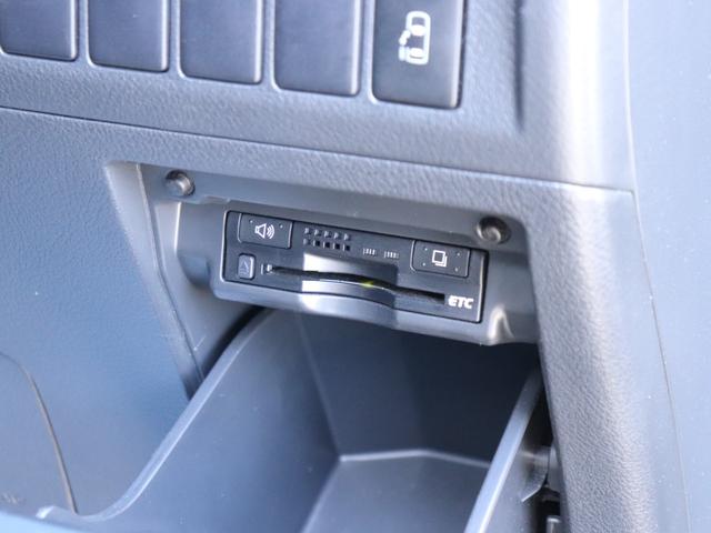 ヴェルファイア ２．４Ｚ　社外ＨＤＤナビＢカメラ地デジＲＳＲ車高調ＷＯＲＫシュバート２０ＡＷ社外ＬＥＤテールレンズ　クリアランスソナー　リアオートエアコン　ウッドコンビＨビルトインＥＴＣ　ＨＩＤヘッドＦフォグＤバイザＤＡＡ／Ｃ（47枚目）