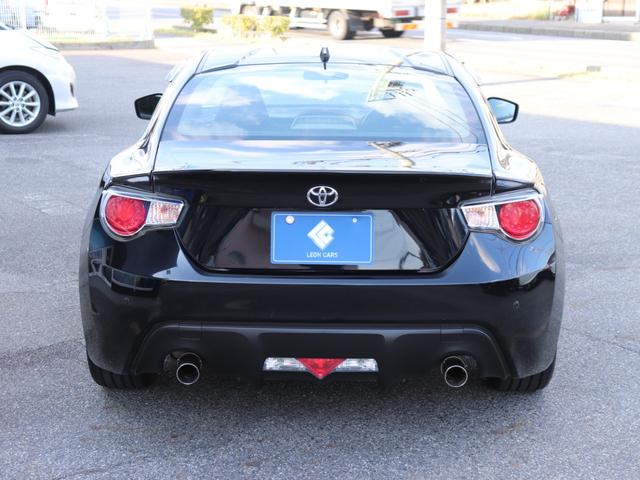 ８６ Ｇ　モデリスタエアロＳＳＲ１８インチＡＷ純正ＳＤナビＢカメラ地デジＢＴ音楽ＴＲＤトランクスポイラー　コーナーセンサーＥＴＣキーレス革巻きハンドル　ライトレベライザ　キーレス（10枚目）