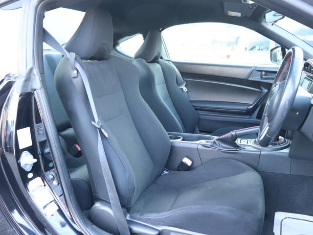 ８６ Ｇ　モデリスタエアロＳＳＲ１８インチＡＷ純正ＳＤナビＢカメラ地デジＢＴ音楽ＴＲＤトランクスポイラー　コーナーセンサーＥＴＣキーレス革巻きハンドル　ライトレベライザ　キーレス（31枚目）