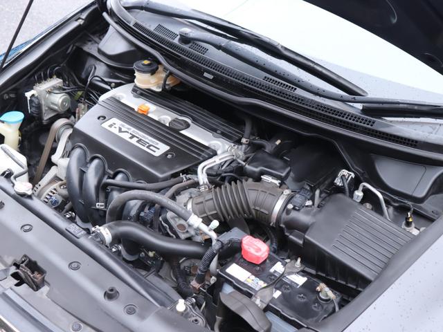 オデッセイ ＭＸ・エアロパッケージ　後期モデル純正インターナビＢカメラ地デジ　スマートキーＨＩＤヘッドＦフォグＤバイザー純正１８ＡＷビルトインＥＴＣ革巻きＨパドルシフト　ステアリングリモコン　オートライト　オートエアコン　リアクーラー（27枚目）